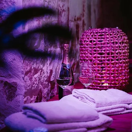 Apulia 卡斯特拉纳格罗泰