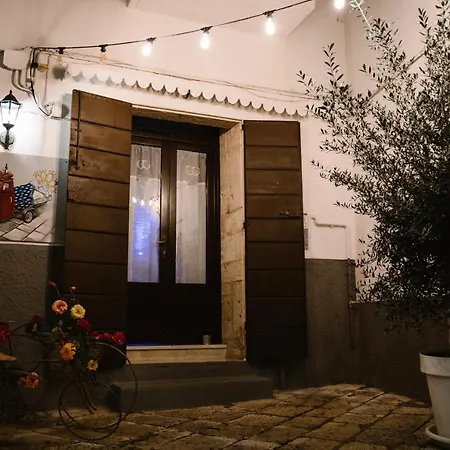 Apulia 住宿加早餐酒店 4*