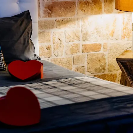 Apulia 卡斯特拉纳格罗泰